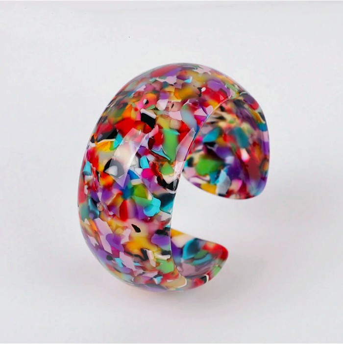 Manchette en résine multicolore bombée