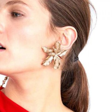 Golden flower earrings 4