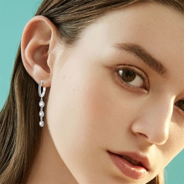 Zirconia hoop earrings with 3-crystal pendant 4