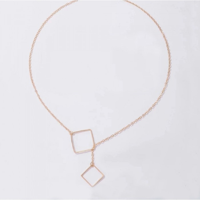 Minimalistische goldene Halskette mit 2 Quadraten