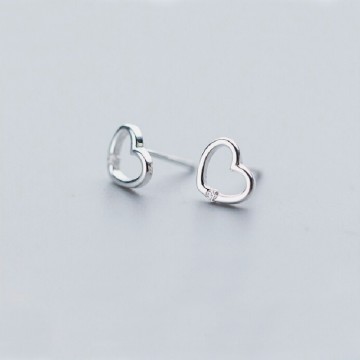 Silver zirconia heart earrings