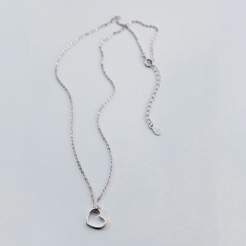 Heart pendant silver necklace 2