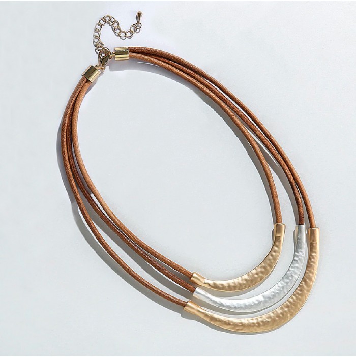 Collana Maasai in cammello e pelle dorata 1