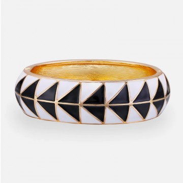 Black white herringbone enamel gold bangle bracelet 1