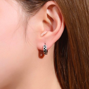Small black enamel silver hoop earrings 2
