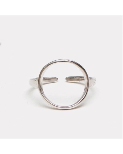 Silberner minimalistischer offener Ring mit Kreis