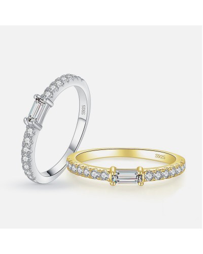 Princess cut solitaire gold ring paved with zircons