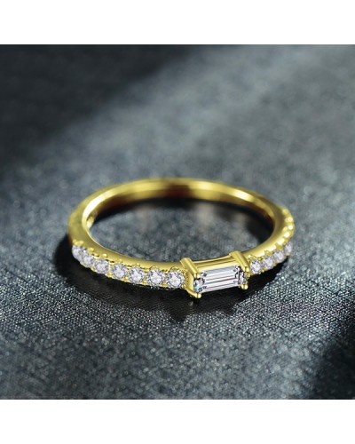 Princess cut solitaire gold ring paved with zircons