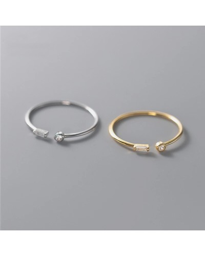 Sottile anello aperto con 2 piccoli zirconi in argento
