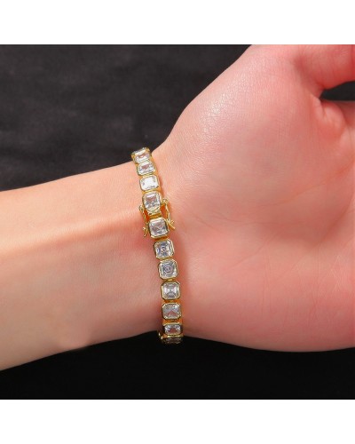 Gold bracelet with large cubic zirconia