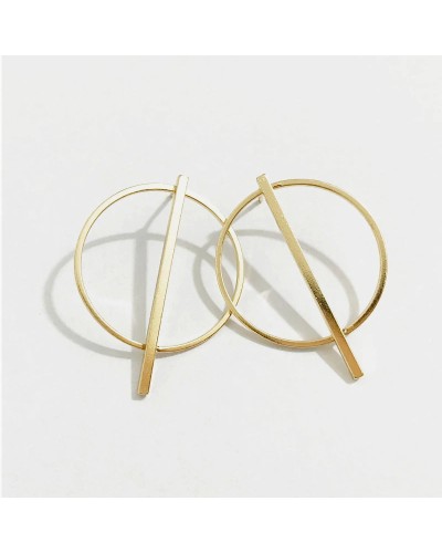Gold minimalist earrings