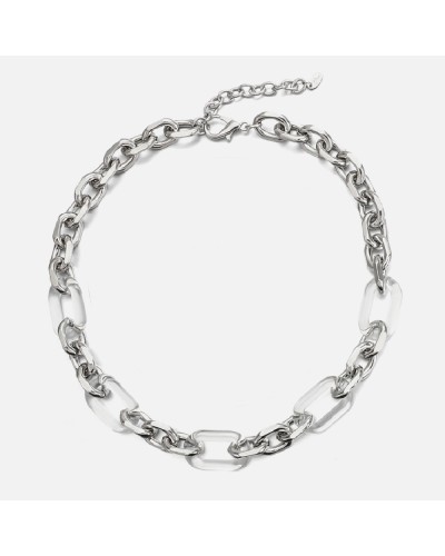 Klobige Halskette mit transparenten Ringen
