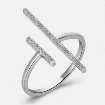 Simple Lines Ring