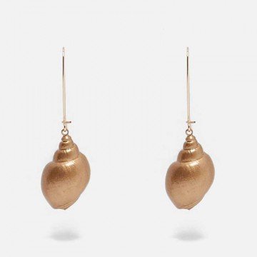 Gold shell earrings